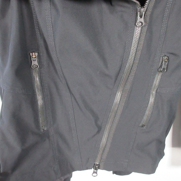 Lululemon Asymmetrical Zip Jacket Women Black Pockets 4 S Outdoor Athleisure 538 - Picture 4 of 10